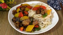 小炒鸡腿肉拌面的做法图解35