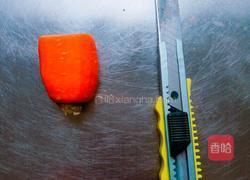 罗卜雕花的做法图解1