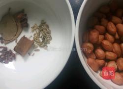 卤香花生米的做法图解1