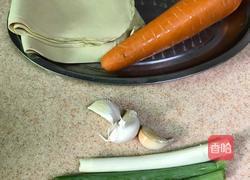 巧拌腐皮丝的做法图解1