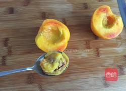 黄桃罐头的做法图解3