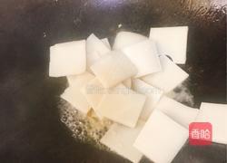 海蜇丝炒年糕的做法图解4