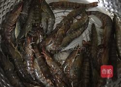 一虾两吃的做法图解1