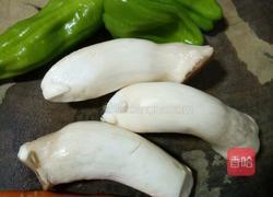 青椒炒杏鲍菇的做法图解1