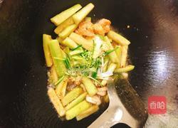 虾仁炒丝瓜条的做法图解5