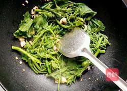 油渣炒南瓜藤的做法图解4