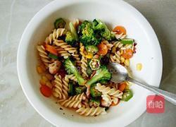 香菇酱时蔬拌意大利螺旋面的做法图解10