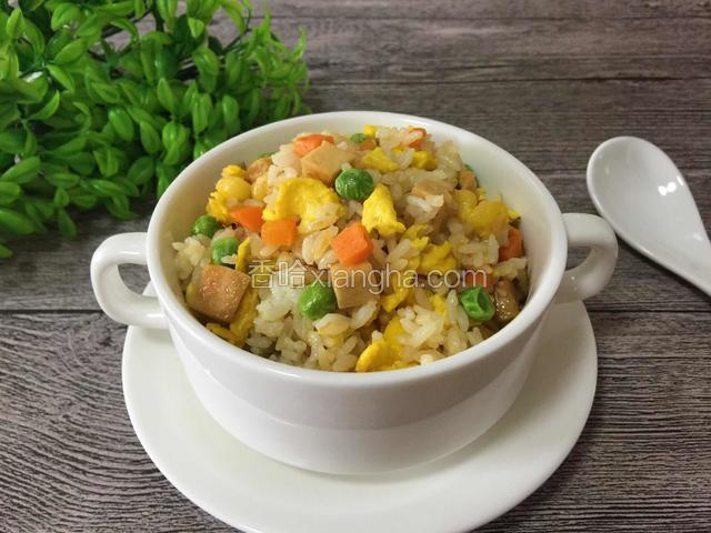 彩色炒饭