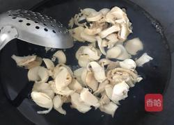 海螺拌菠菜的做法图解3