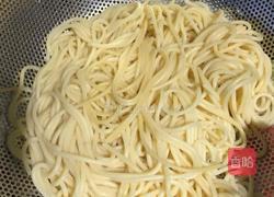 番茄虾仁意大利面的做法图解1