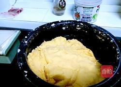 豆沙馅南瓜饼的做法图解3