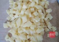 土豆闷饭的做法图解1