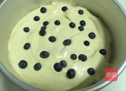 蓝莓爆浆戚风蛋糕的做法图解10