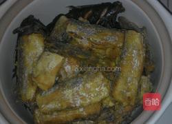 砂锅炖双鱼的做法图解3