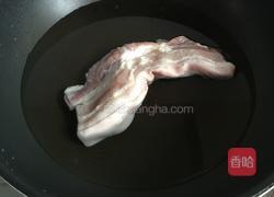 香菇酱炒回锅肉的做法图解2