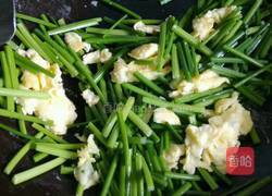 韭菜苔炒鸡蛋的做法图解5