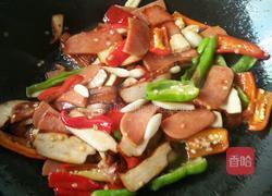 双椒炒双香的做法图解5