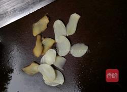 小妹猪蹄的做法图解2