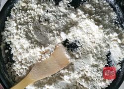 炒面粉的做法图解3