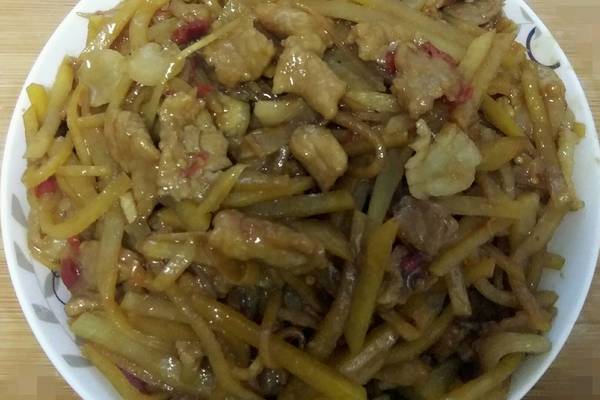 土豆丝炒肉