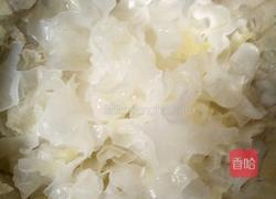 银耳雪梨红枣枸杞粥的做法图解1