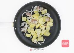 田园洋葱培根炒土豆的做法图解4