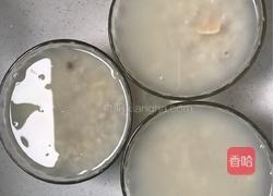 薏仁百合粥的做法图解3
