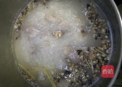 香菇瑶柱排骨粥的做法图解4