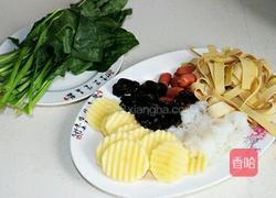 在家自制街边小吃麻辣拌的做法图解1