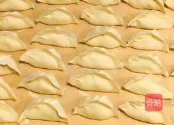 猪肉、海虾、青椒馅饺子的做法图解13