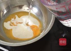 芒果草莓布丁的做法图解3