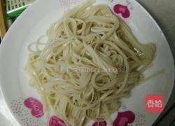 酸辣拌面的做法图解1