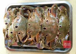 蒜蓉蒸蟹的做法图解2