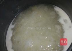 雪耳桃胶糖水的做法图解3
