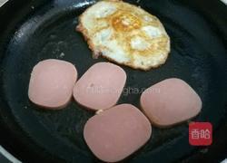 快手火腿三明治的做法图解1