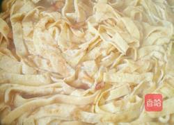 香菇蛋皮肉丝面的做法图解12