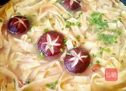 香菇蛋皮肉丝面的做法图解13