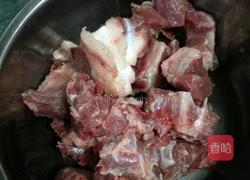 电饭煲蒸排骨饭的做法图解1