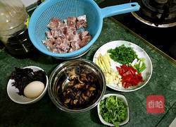 电饭煲蒸排骨饭的做法图解3