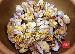 青瓜焖蛤俐的做法图解2