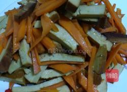 胡萝卜炒豆干的做法图解7