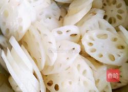 凉拌藕带的做法图解2