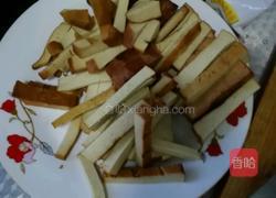 胡萝卜炒豆干的做法图解2