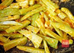 咸蛋黄焗苦瓜的做法图解8