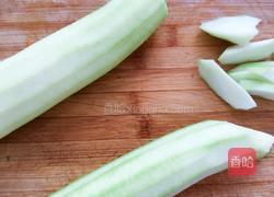 丝瓜烧肉圆的做法图解1