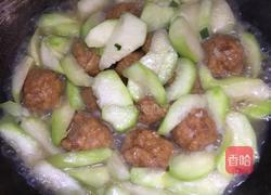 丝瓜烧肉圆的做法图解5
