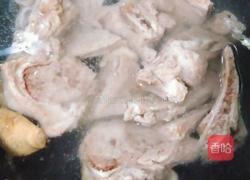 筒子骨薏米冬瓜汤的做法图解3