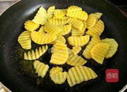 回锅土豆肉片的做法图解4