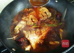 辣烧白条鱼的做法图解11