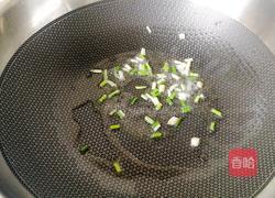 炒菱角米的做法图解3